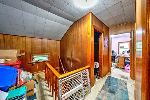 Entry Way - 669 New Milford Rd, Rootstown, OH 44272 photo 2 of 3