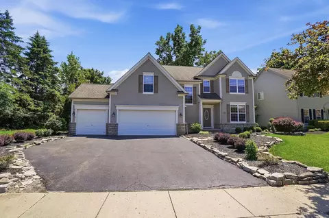 5975 Cormorant Dr, Dublin, OH 43017
