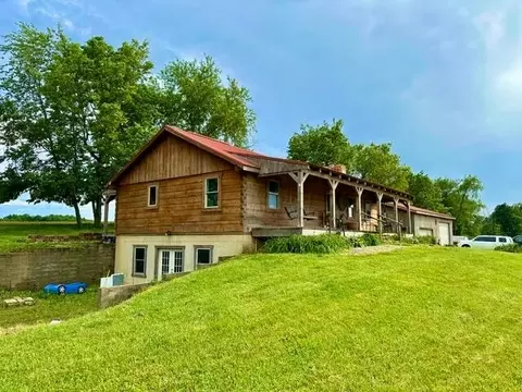 9211 Snake Rd, Greenfield, OH 45123