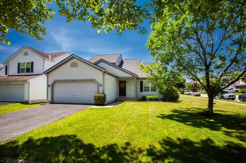 9213 Prestwick Green Dr, Columbus, OH 43240