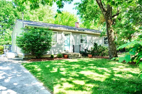 9200 Shawnee Trl, Powell, OH 43065