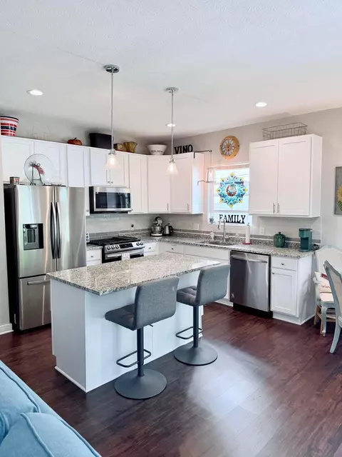 Kitchen - 181 Lenell Loop, Delaware, OH 43015 photo 2 of 4