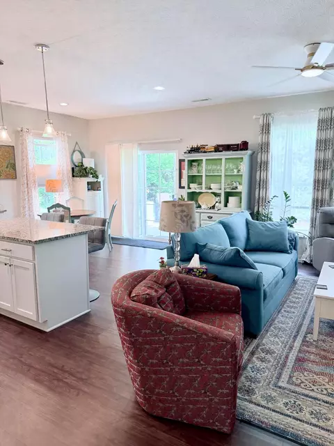 Living - 181 Lenell Loop, Delaware, OH 43015 photo 1 of 2
