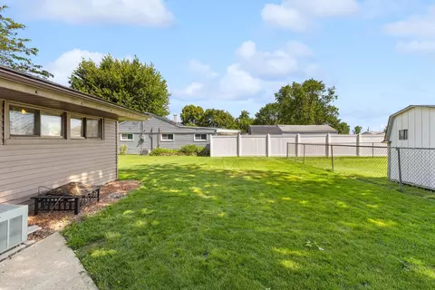 Exterior - 288 Sara Ave, Marion, OH 43302 photo 8 of 11