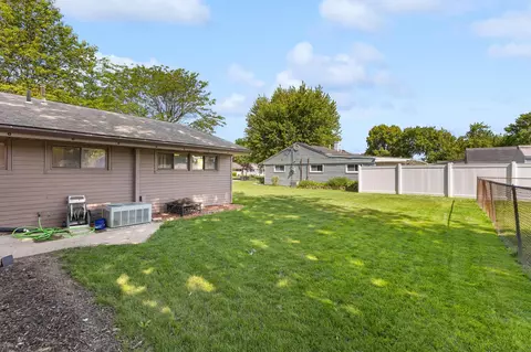 Exterior - 288 Sara Ave, Marion, OH 43302 photo 9 of 11