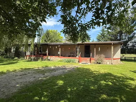 215 W Mound St, Sabina, OH 45169