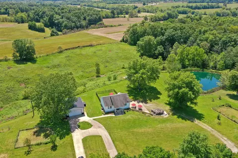 7786 Cody Rd, Hillsboro, OH 45133