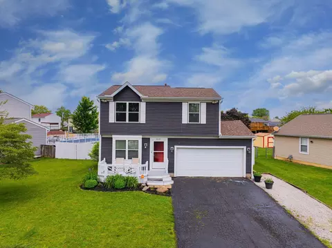 6122 Parkglen Rd, Galloway, OH 43119