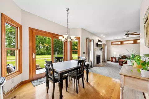Dining - 758 Covered Bridge Dr, Delaware, OH 43015 photo 3 of 4
