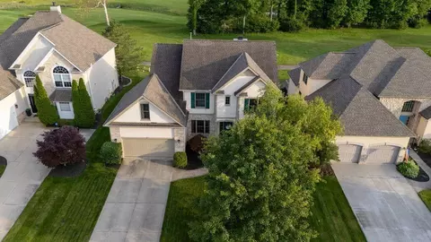 758 Covered Bridge Dr, Delaware, OH 43015