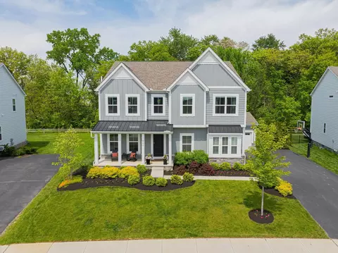 9274 Pickens Dr, Blacklick, OH 43004