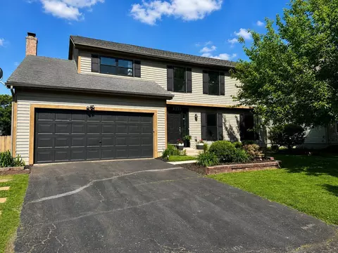 8231 Snowhill Ct, Westerville, OH 43081