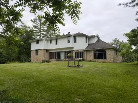 Exterior - 4241 Summit View Rd, Dublin, OH 43016 photo 3 of 3