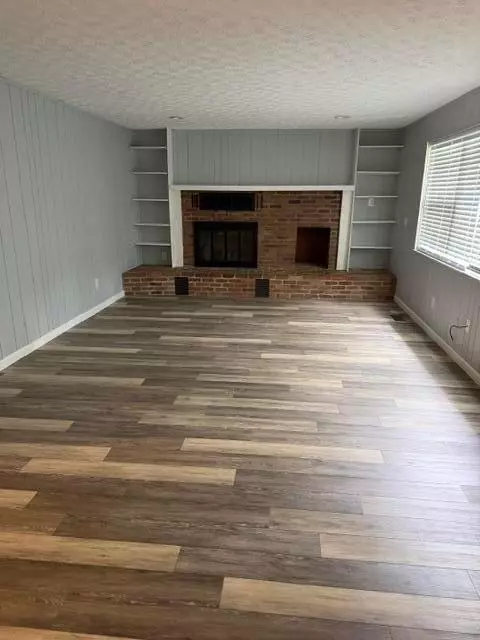 Living - 4201 Summit View Rd, Dublin, OH 43016 photo 1 of 1