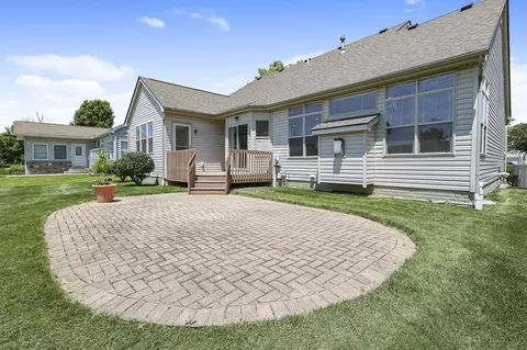 Exterior - 103 Trail East SW, Pataskala, OH 43062 photo 5 of 16