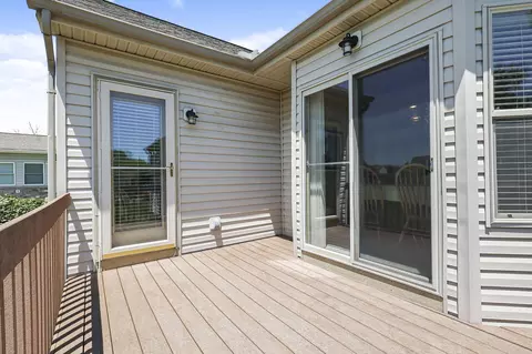 Exterior - 103 Trail East SW, Pataskala, OH 43062 photo 7 of 16