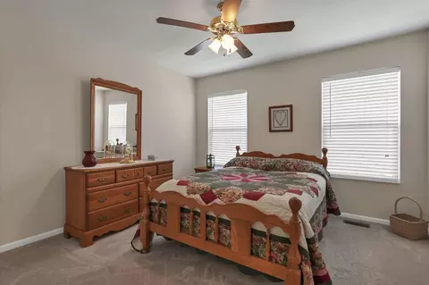 Bedroom - 103 Trail East SW, Pataskala, OH 43062 photo 6 of 7