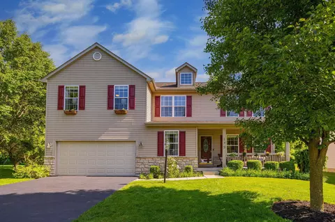 172 Leasure Dr, Pickerington, OH 43147