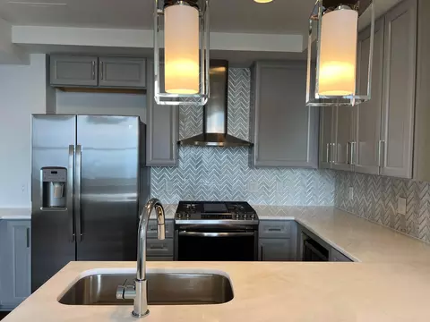 50 W Broad St #3502, Columbus, OH 43215