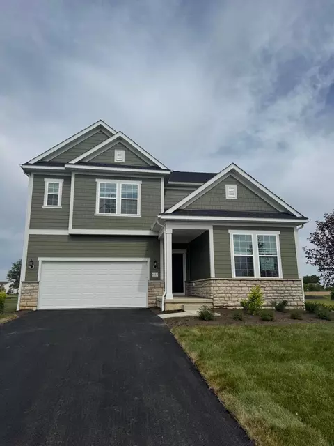 5652 Peavey St, Powell, OH 43065