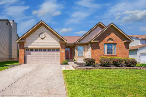 1274 Misty Pine Ct, Grove City, OH 43123