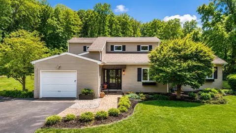 2003 Lake Dr, Chillicothe, OH 45601