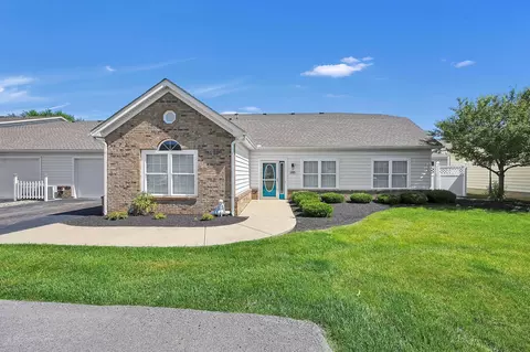 205 Cumberland Meadows Cir, Hebron, OH 43025