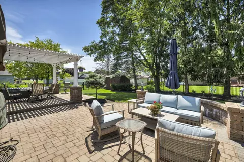Exterior - 521 Garden Pl, Marion, OH 43302 photo 14 of 20