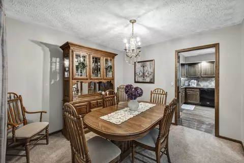 Dining - 521 Garden Pl, Marion, OH 43302 photo 6 of 7