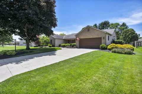 Exterior - 521 Garden Pl, Marion, OH 43302 photo 3 of 20