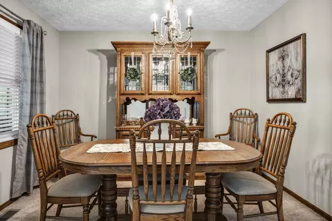 Dining - 521 Garden Pl, Marion, OH 43302 photo 4 of 7