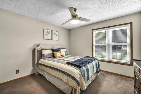 Bedroom - 521 Garden Pl, Marion, OH 43302 photo 4 of 10