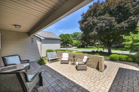 Exterior - 521 Garden Pl, Marion, OH 43302 photo 5 of 20