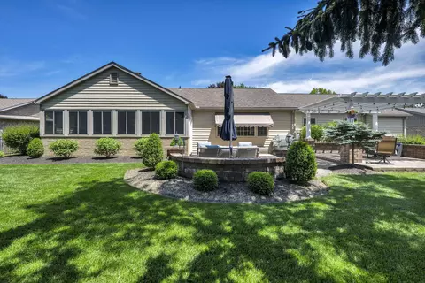 Exterior - 521 Garden Pl, Marion, OH 43302 photo 13 of 20