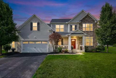 1870 Southchase Ct, Grove City, OH 43123
