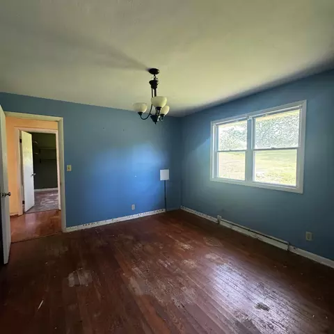 Bedroom - 2136 E Home Rd, Springfield, OH 45503 photo 1 of 7