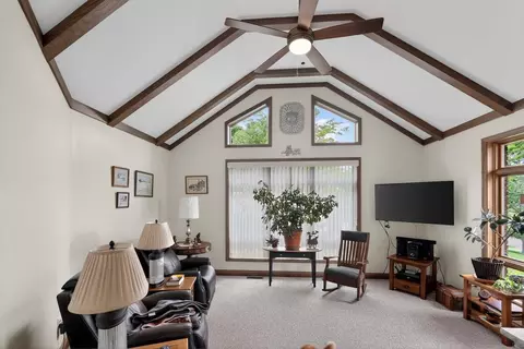 Living - 660 King Beach Dr, Howard, OH 43028 photo 4 of 4