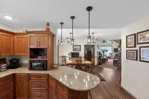 Kitchen - 660 King Beach Dr, Howard, OH 43028 photo 4 of 5
