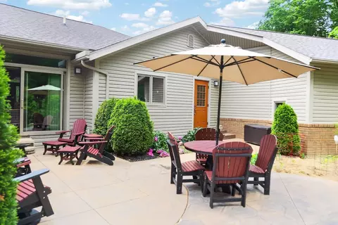 Exterior - 660 King Beach Dr, Howard, OH 43028 photo 4 of 10