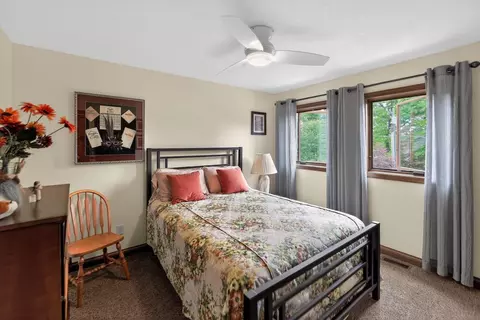 Bedroom - 660 King Beach Dr, Howard, OH 43028 photo 6 of 7
