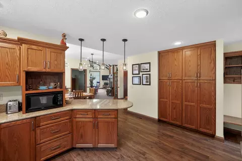 Kitchen - 660 King Beach Dr, Howard, OH 43028 photo 5 of 5
