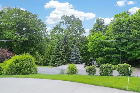 Exterior - 660 King Beach Dr, Howard, OH 43028 photo 8 of 10