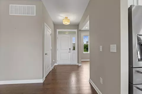 Entry Way - 3751 Sanctuary Loop, Hilliard, OH 43026 photo 1 of 3