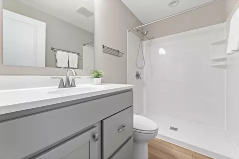 Bath - 3751 Sanctuary Loop, Hilliard, OH 43026 photo 2 of 2