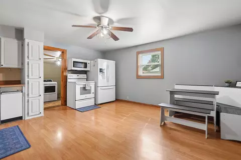 Entry Way - 412 S Washington St, Circleville, OH 43113 photo 5 of 5