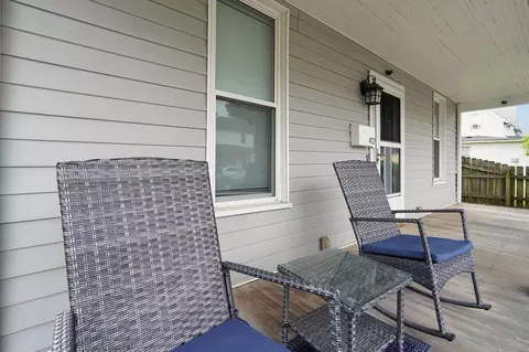 Exterior - 412 S Washington St, Circleville, OH 43113 photo 6 of 10