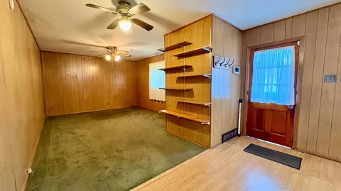 Living - 3321 Eakin Rd, Columbus, OH 43204 photo 2 of 3
