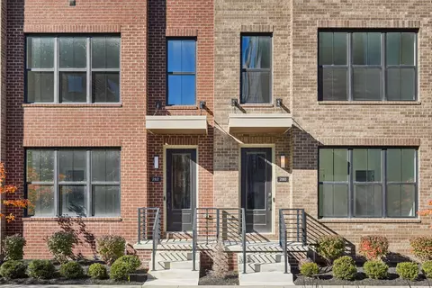 280 Dickenson St, Columbus, OH 43215