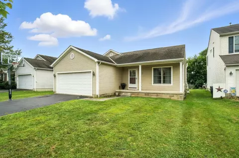 2121 Staghorn Way, Grove City, OH 43123