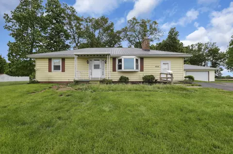 4849 Campbell Rd, Ashville, OH 43103